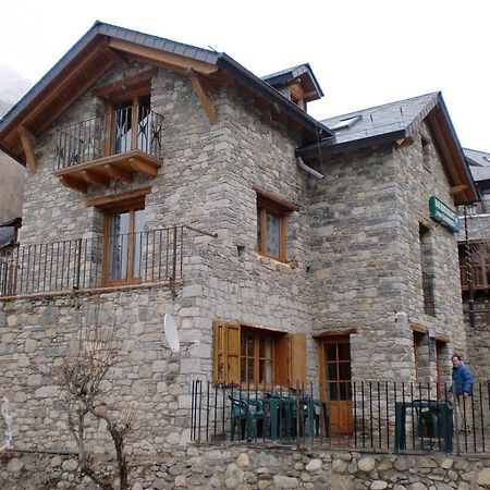 Pensio I Apartaments La Bordeta Estación Εξωτερικό φωτογραφία