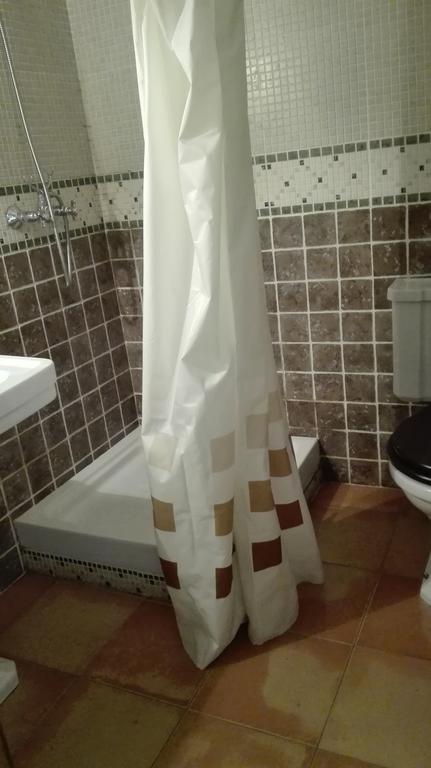 Pensio I Apartaments La Bordeta Estación Εξωτερικό φωτογραφία